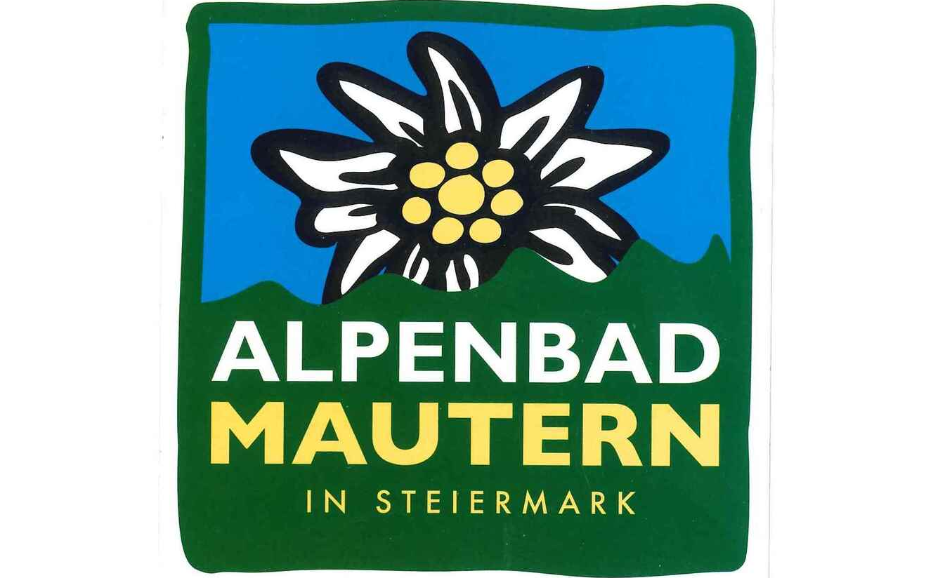 Alpenbad: Buffet und Badebetrieb bei Schönwetter