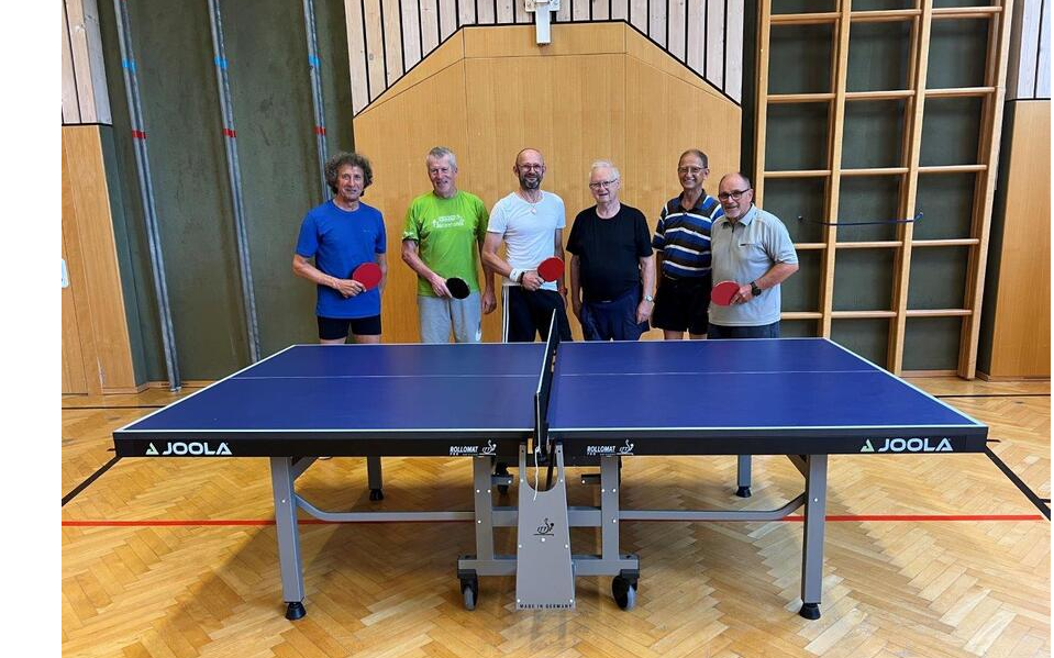 Bäckerei Huber spendete den zweiten Tischtennistisch an die Gemeinde Schöder