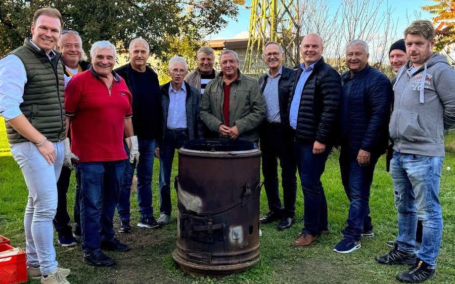 Kastanien und Sturm der SPÖ Minihof-Liebau