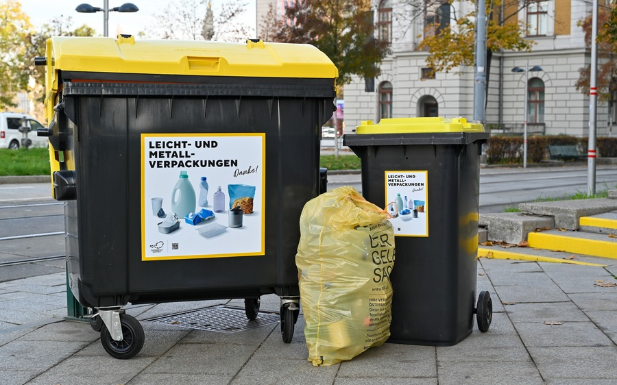 Abzug der blauen Tonnen von den Müllsammelstellen am 04.12.2024