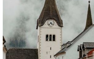 Pfarrkaffee mit großem Adventbasar im Pfarrhof Oberwölz