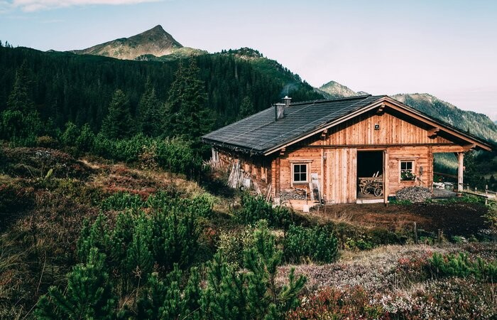 Höchstgelegene Naturapotheke Latschenbrennerei Planneralm