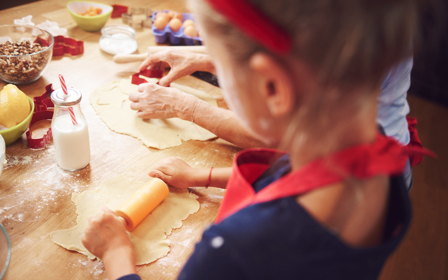 23.11.2024 Kinderbacken im Dorfcafe, Dorfcafe Pöttelsdorf